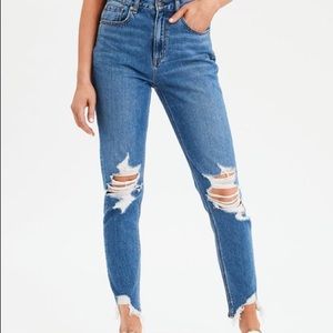 American Eagle Distressed Ripped Mom Jeans 12